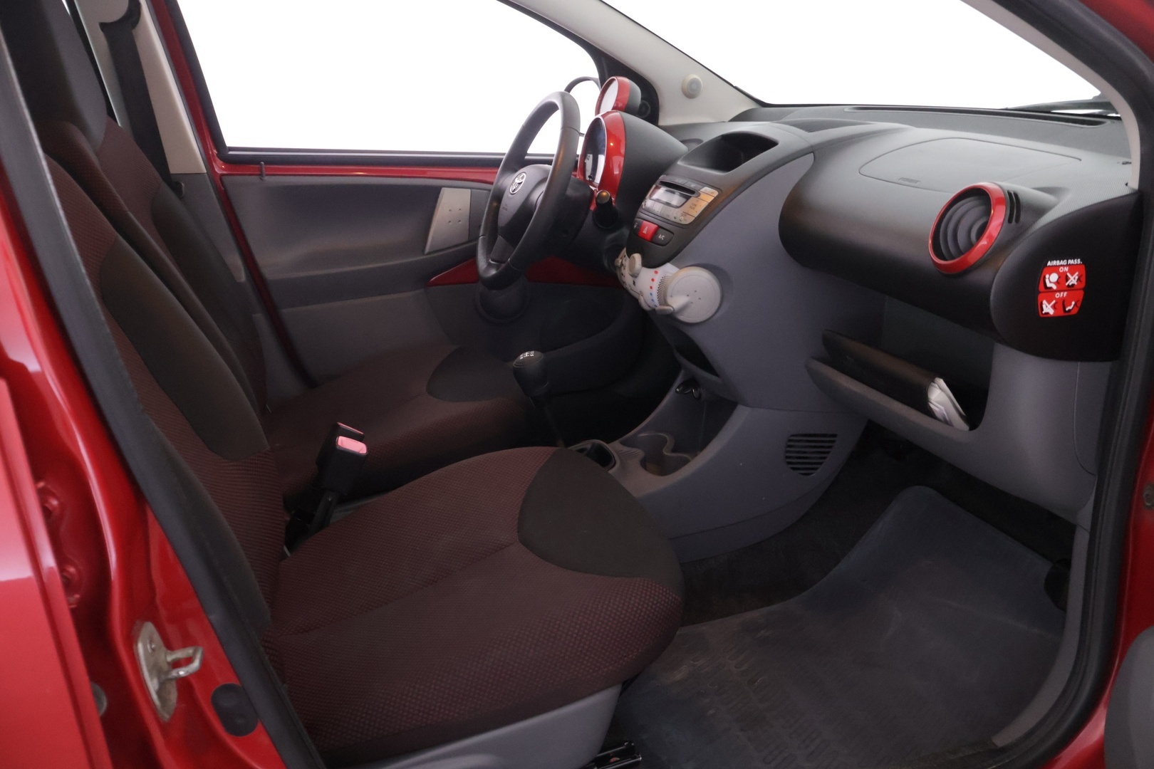 TOYOTA AYGO 2011