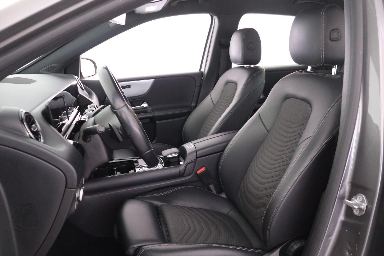 MERCEDES-BENZ B 2019