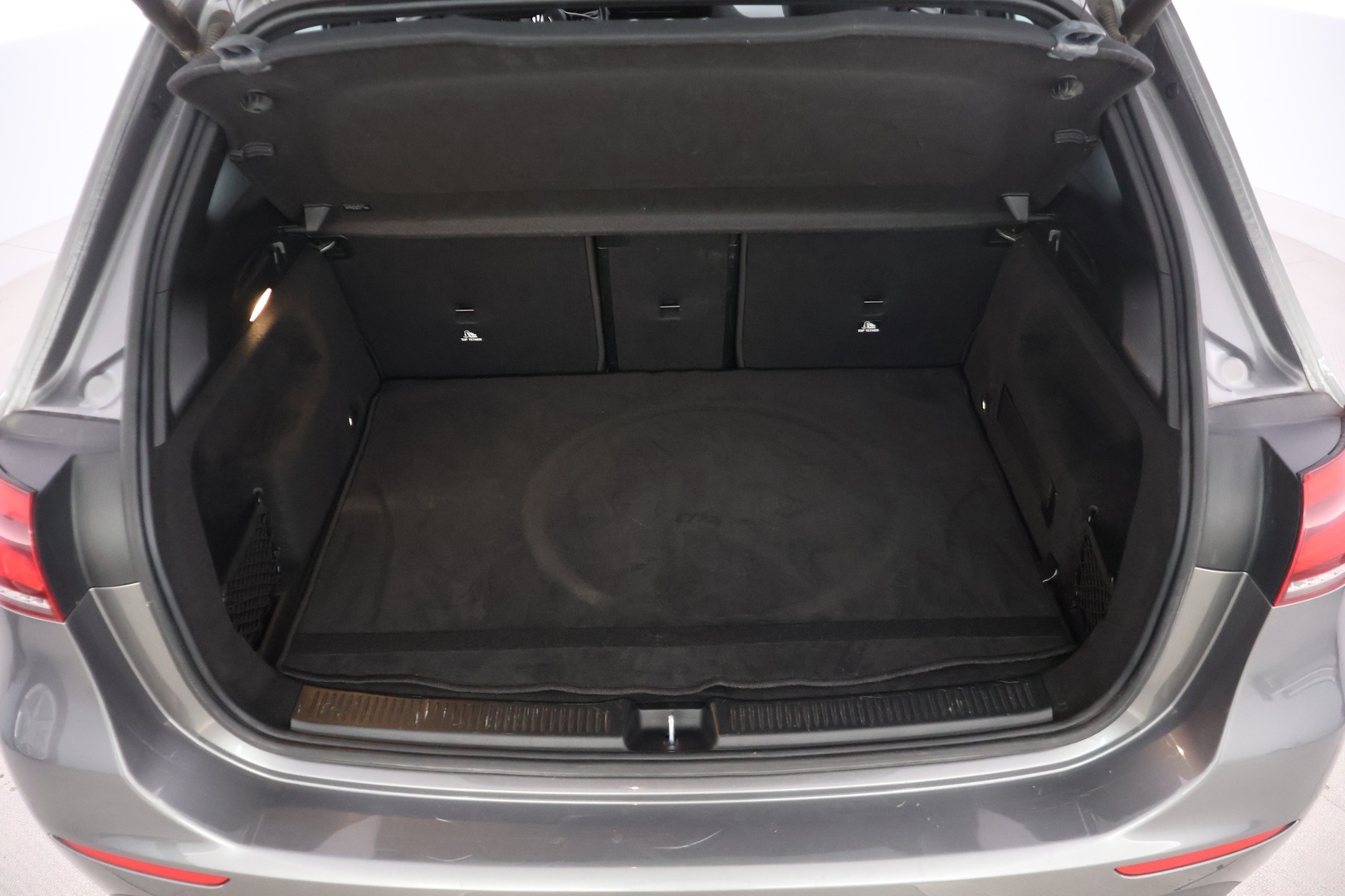MERCEDES-BENZ B 2019