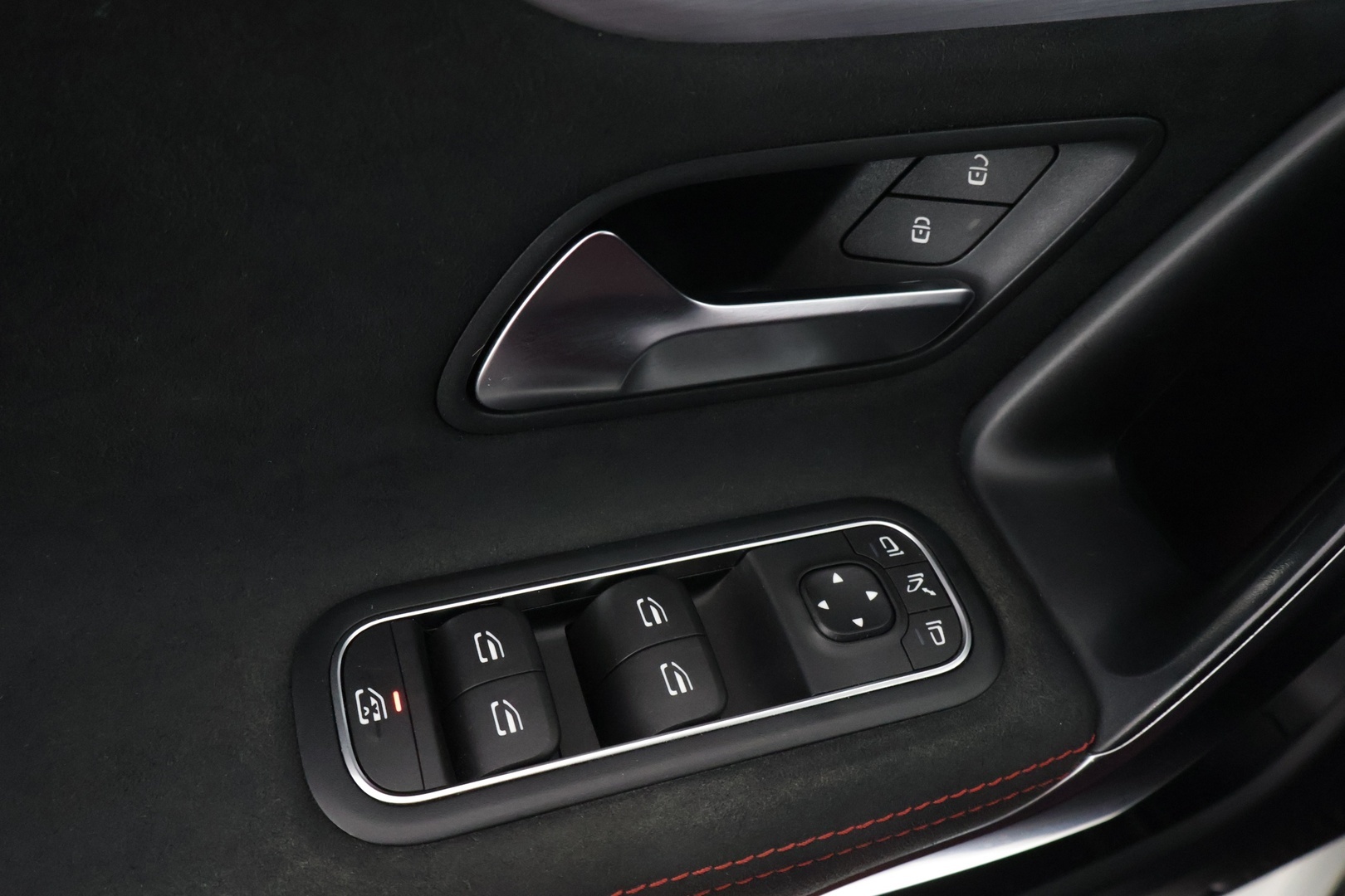 MERCEDES-BENZ CLA 2021