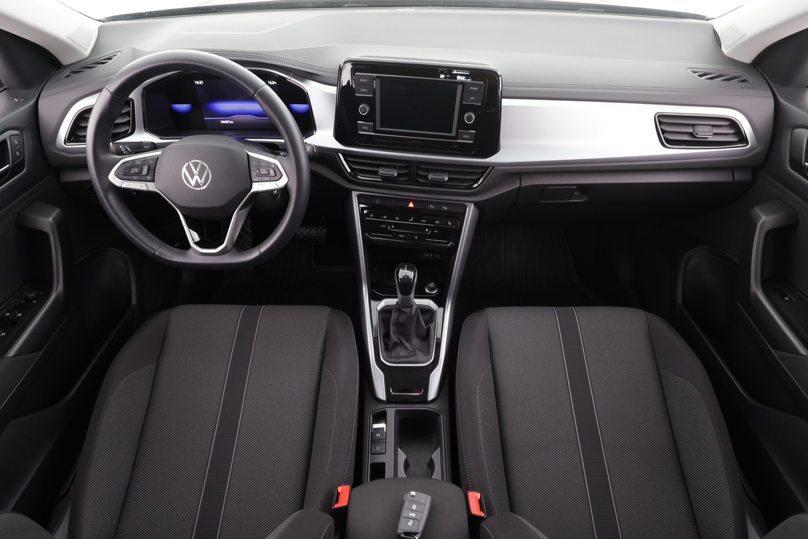 VOLKSWAGEN T-Roc 2024