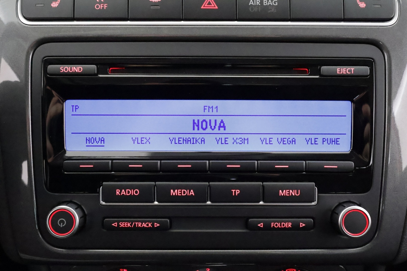 VOLKSWAGEN Polo 2011