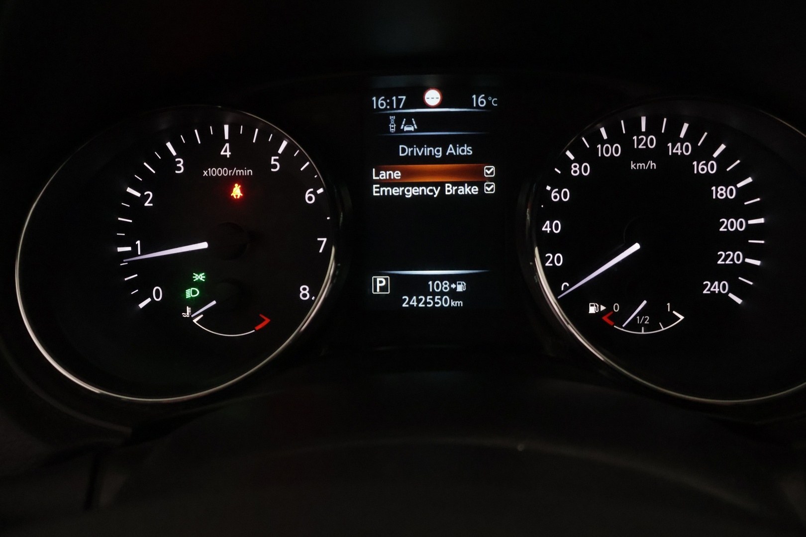 NISSAN Qashqai 2016