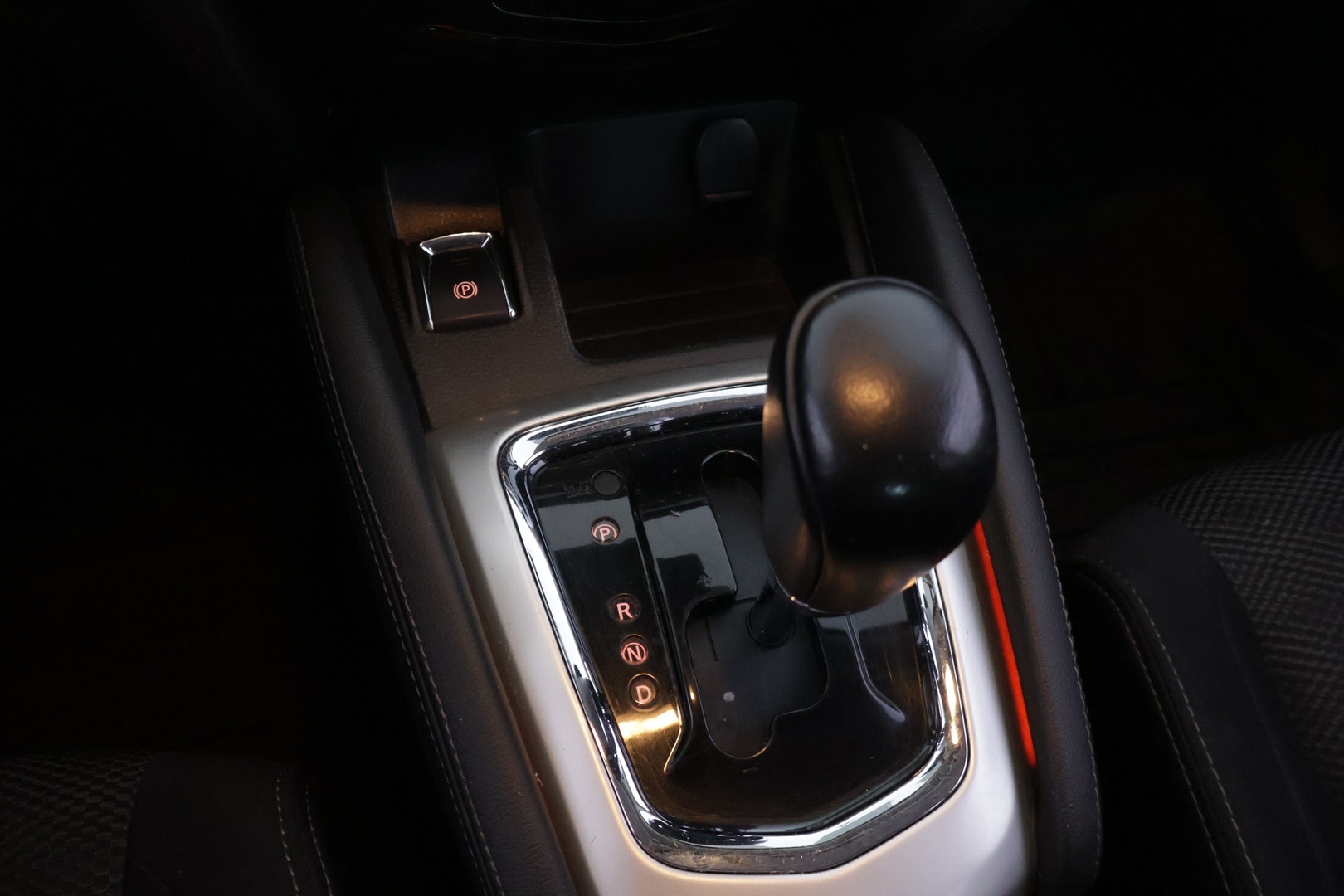 NISSAN Qashqai 2016