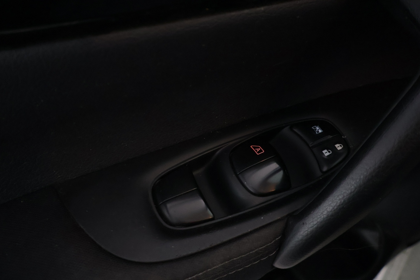 NISSAN Qashqai 2016