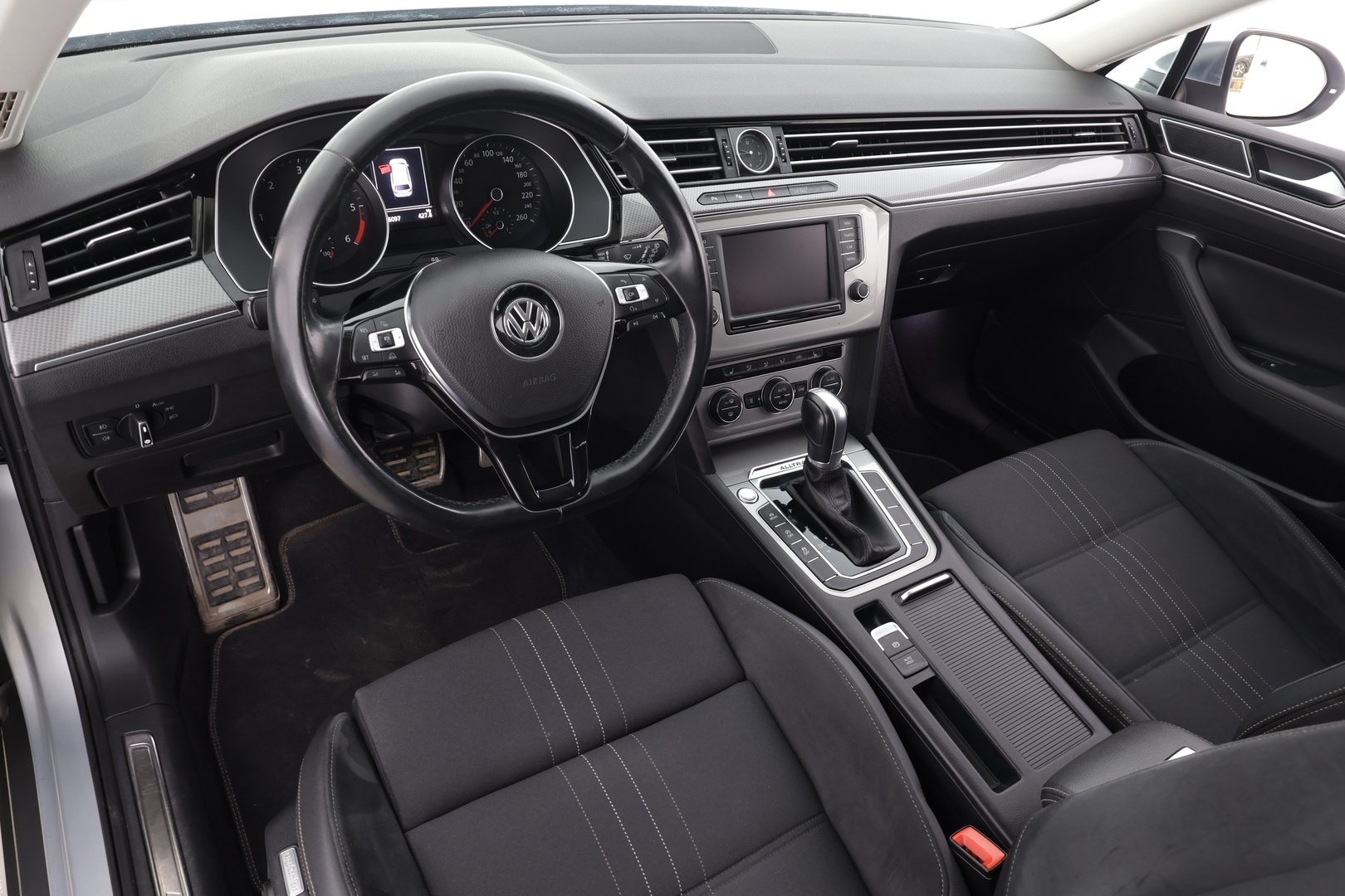 VOLKSWAGEN Passat 2016