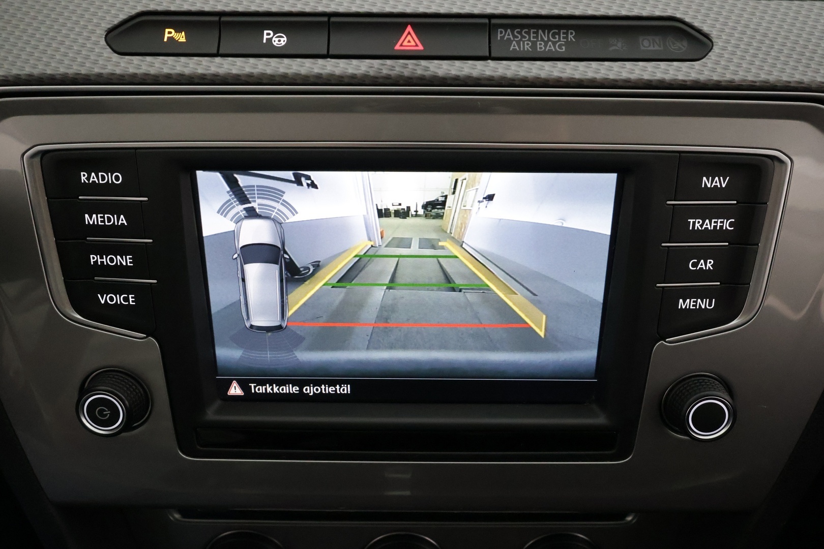 VOLKSWAGEN Passat 2016