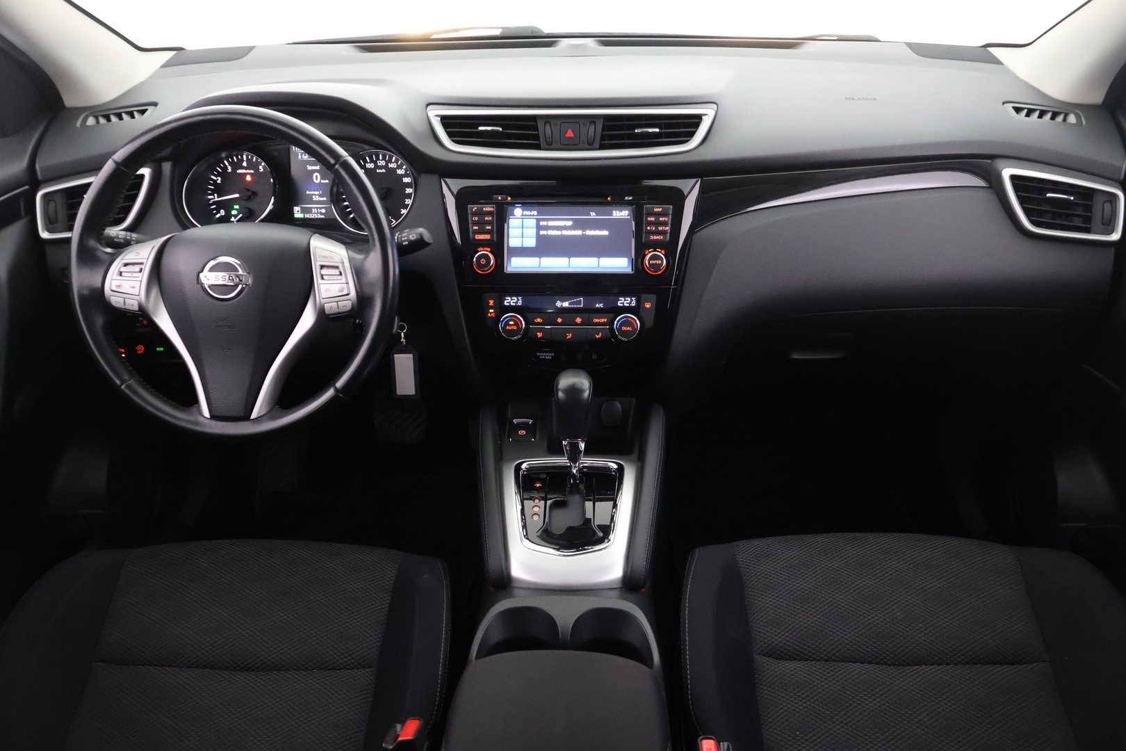 NISSAN Qashqai 2016