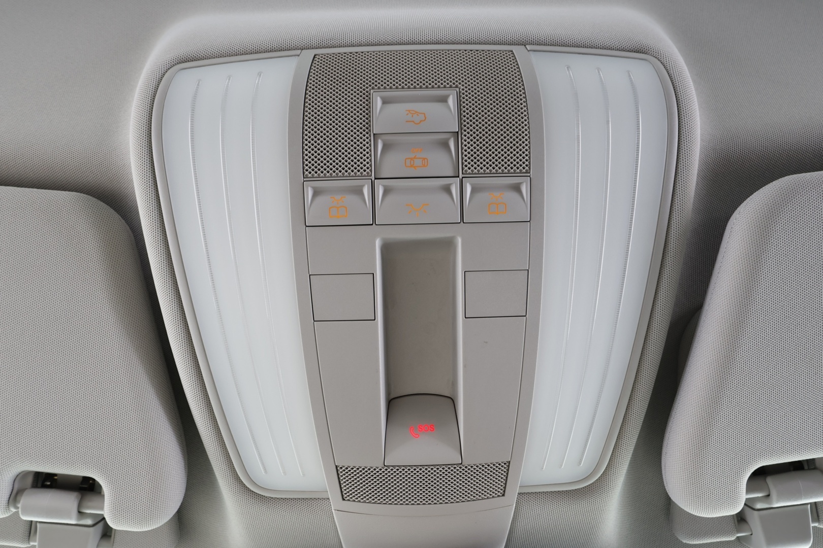 MERCEDES-BENZ E 2016