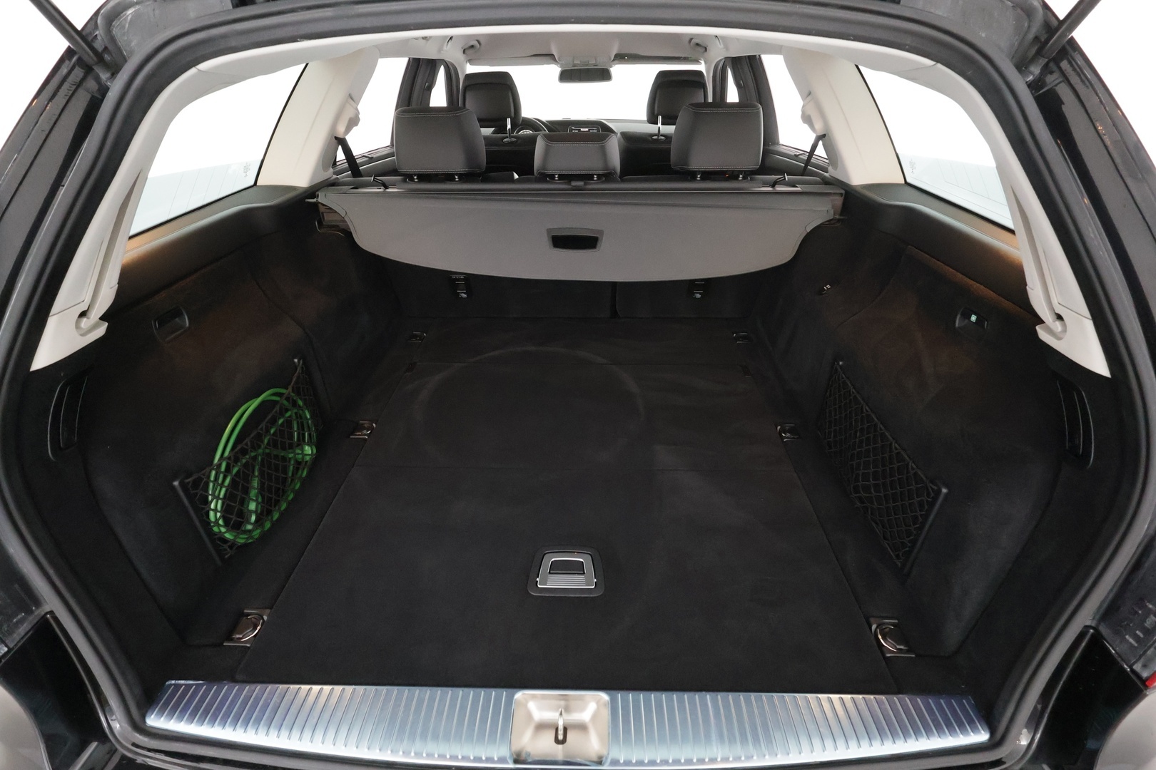 MERCEDES-BENZ E 2016