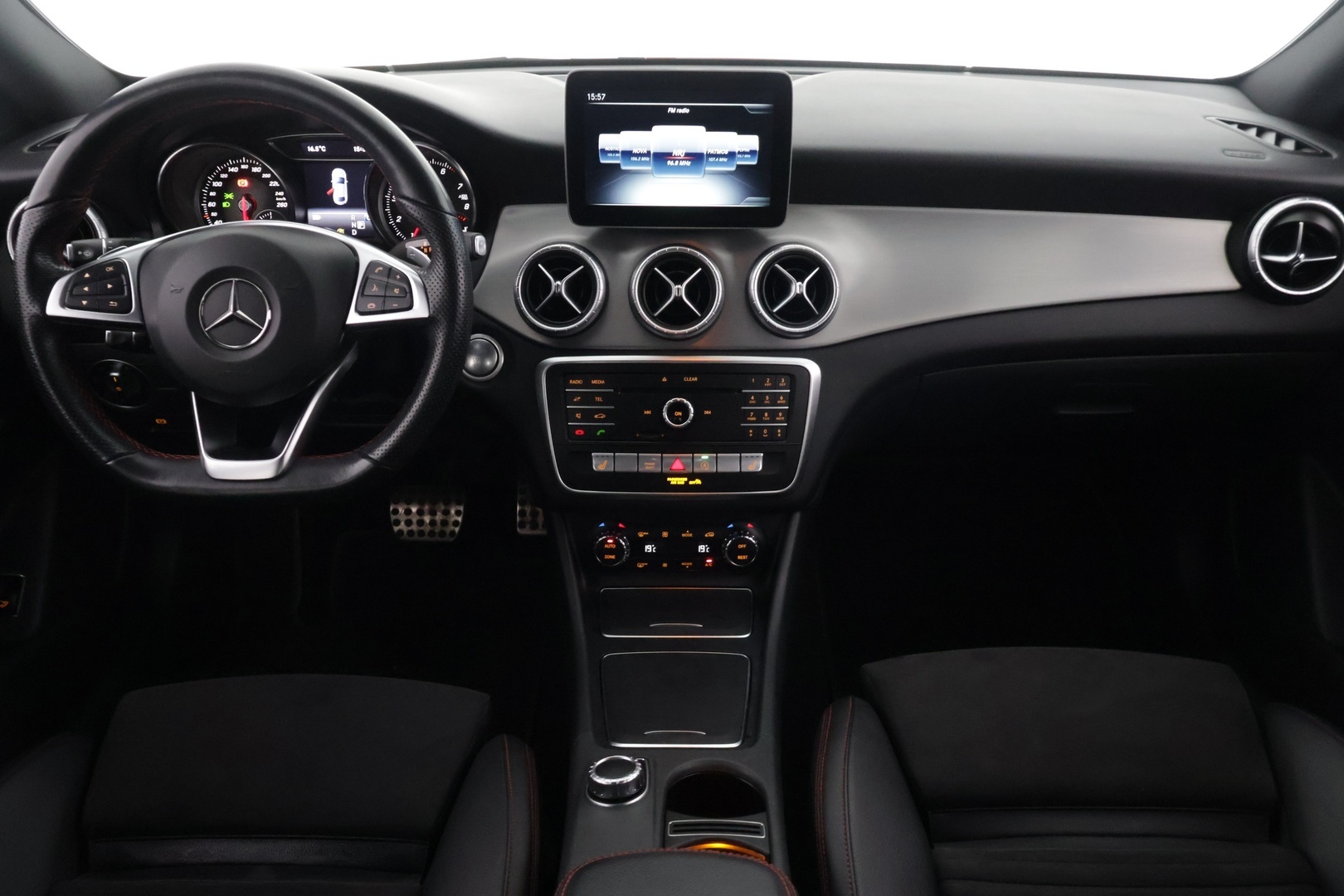 MERCEDES-BENZ CLA 2019