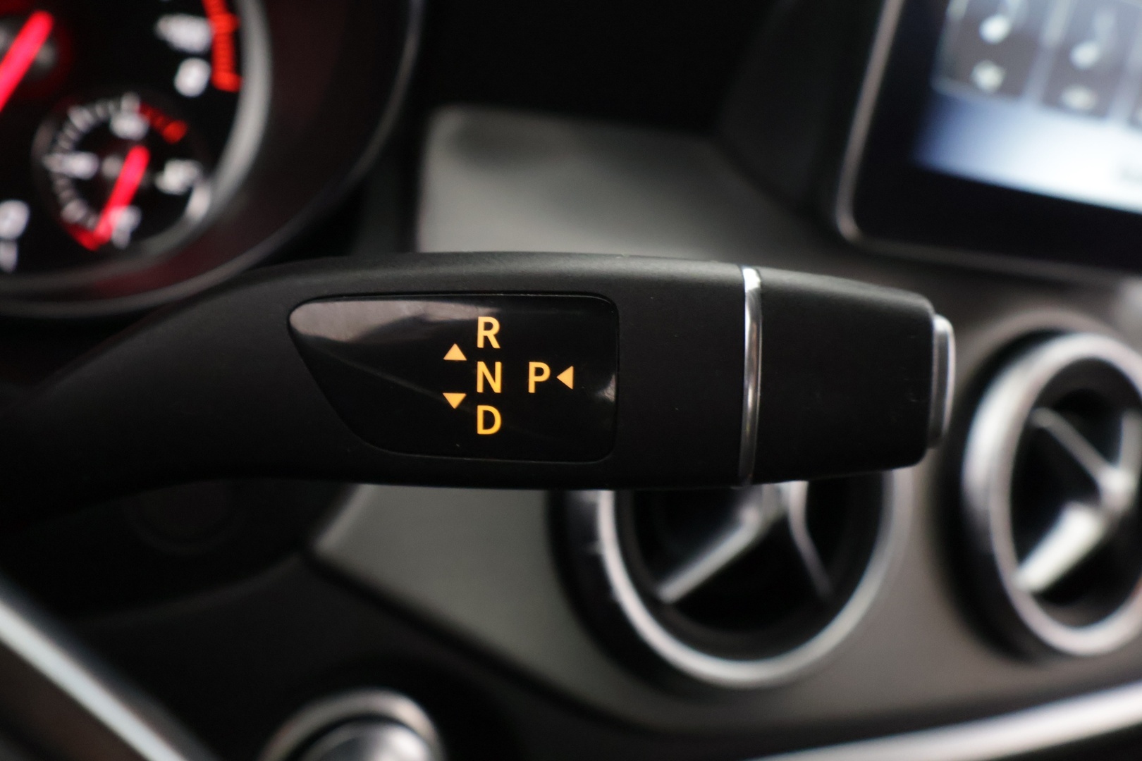 MERCEDES-BENZ CLA 2019