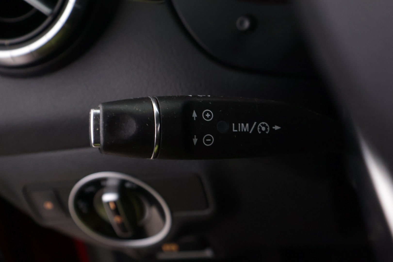 MERCEDES-BENZ CLA 2019