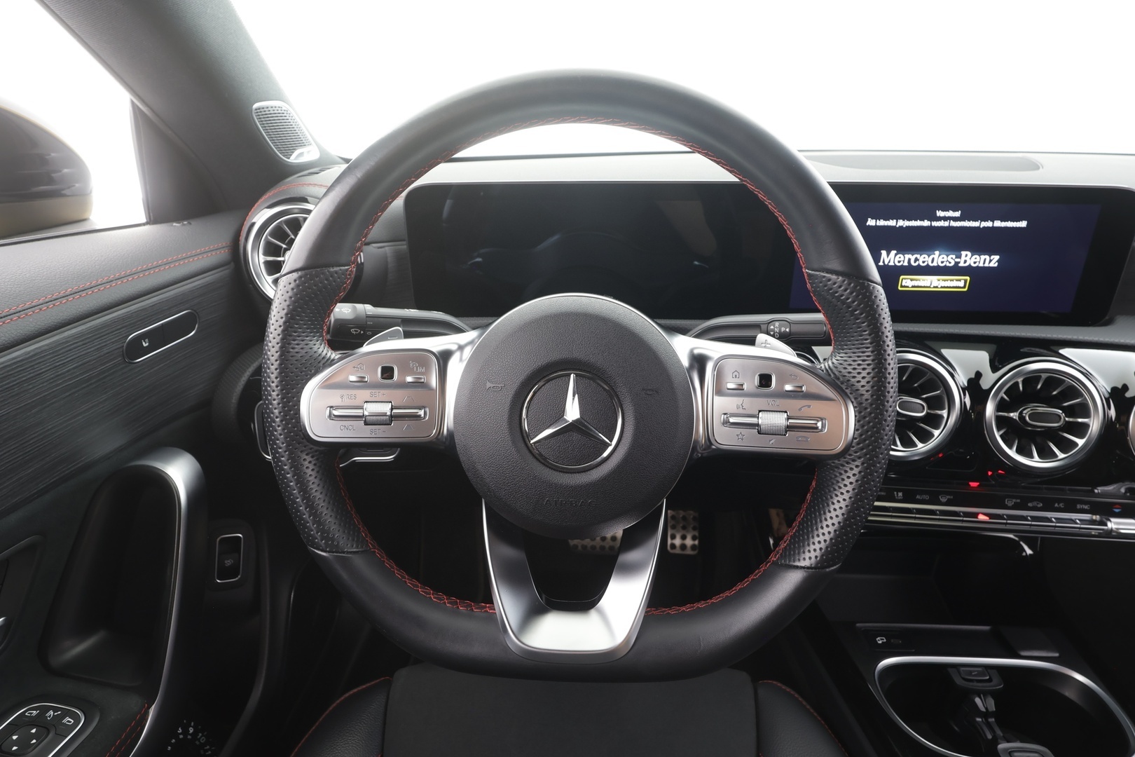 MERCEDES-BENZ CLA 2022