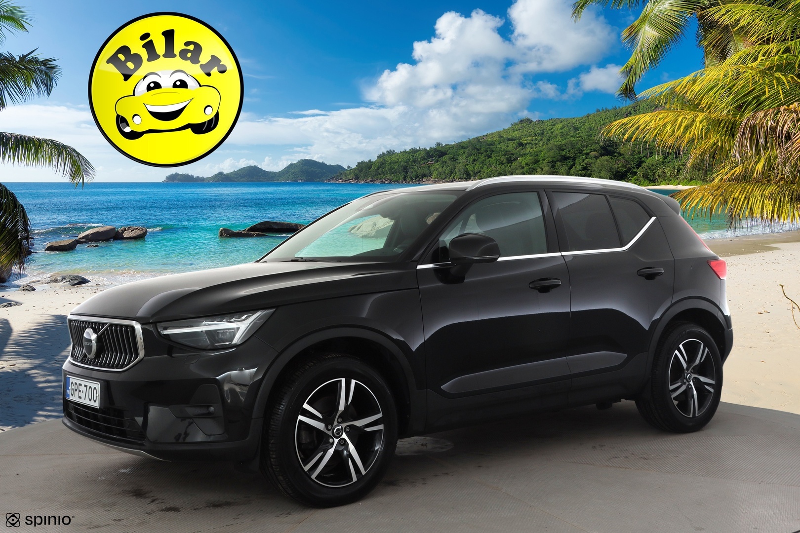 VOLVO XC40 2023