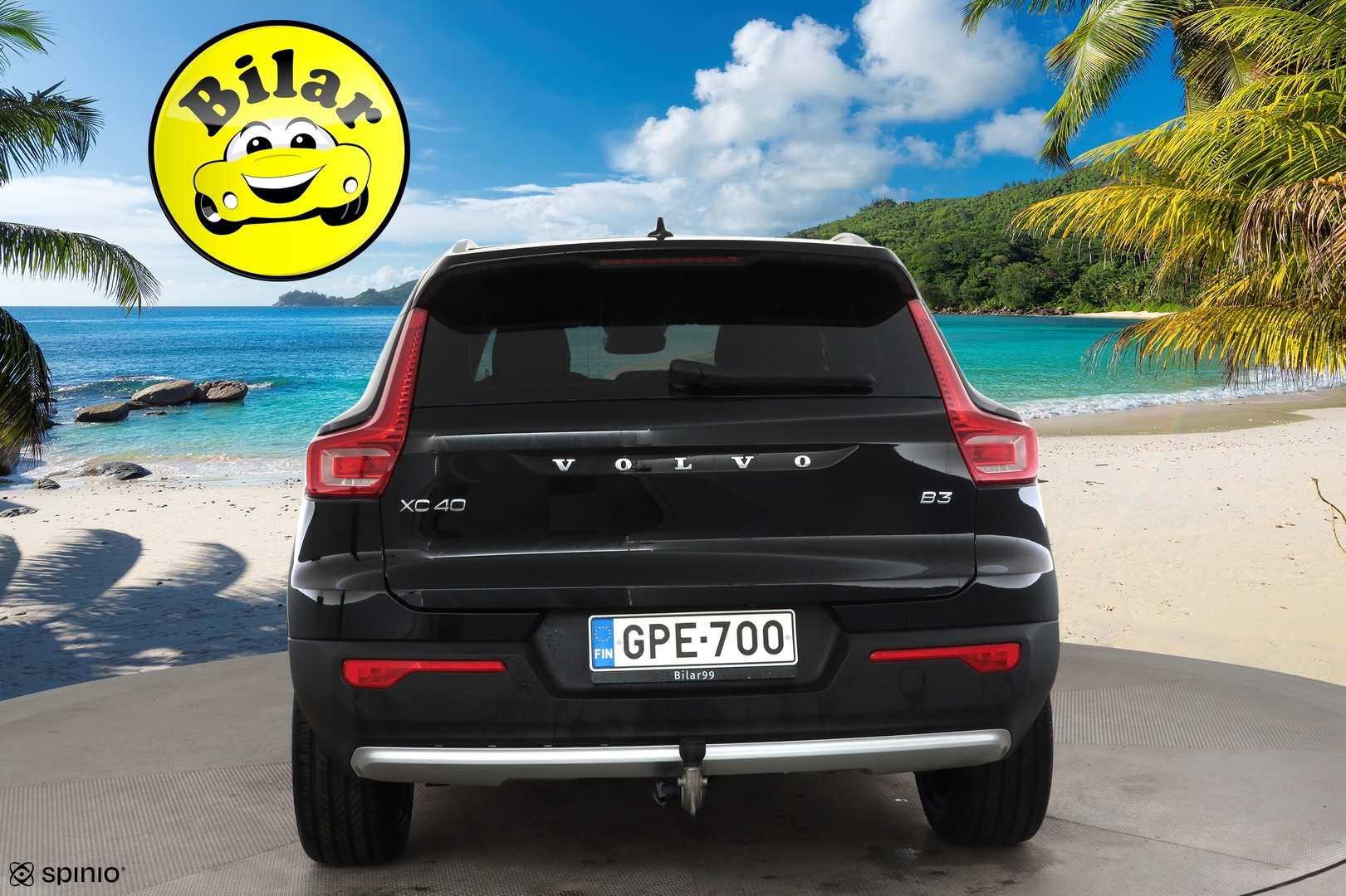 VOLVO XC40 2023