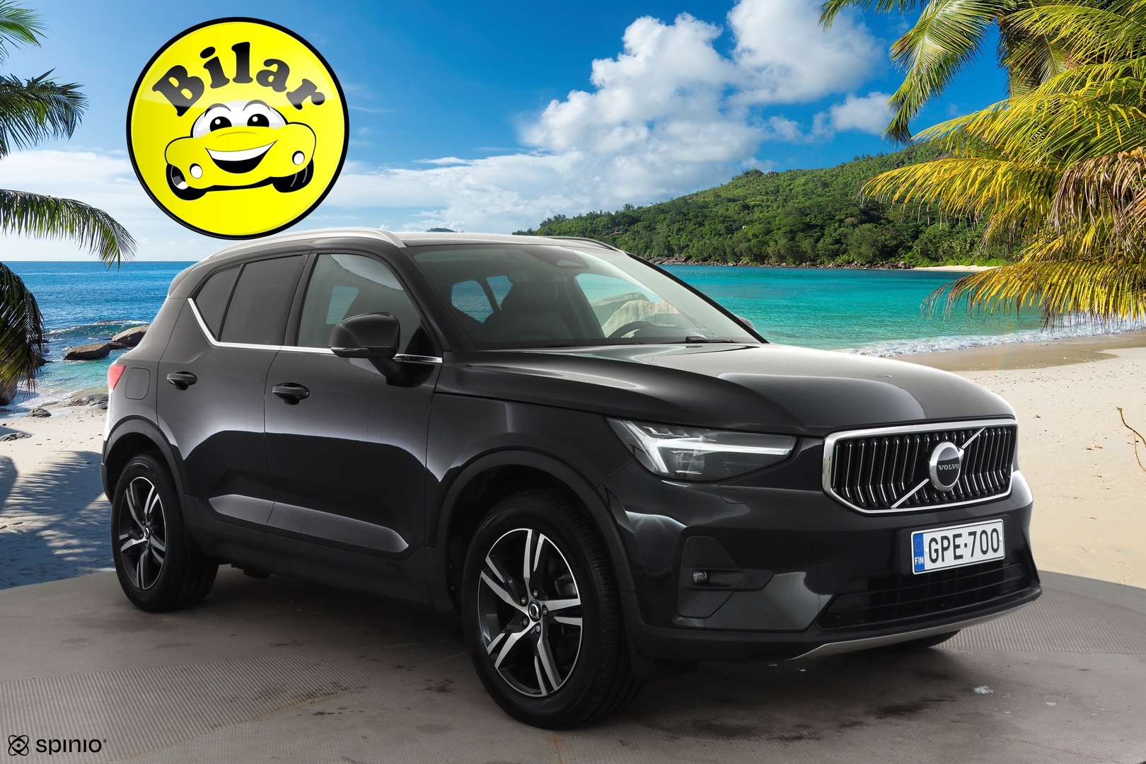 VOLVO XC40 2023
