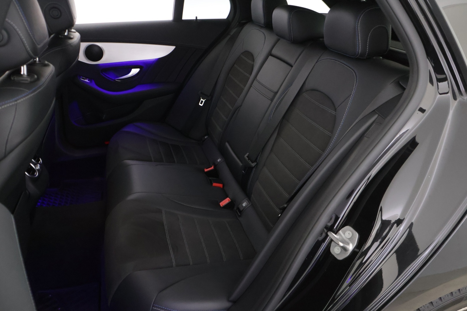 MERCEDES-BENZ C 2021