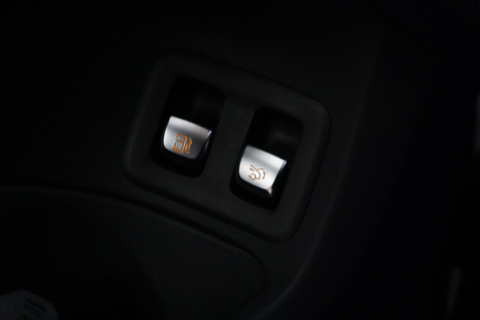 MERCEDES-BENZ C 2021