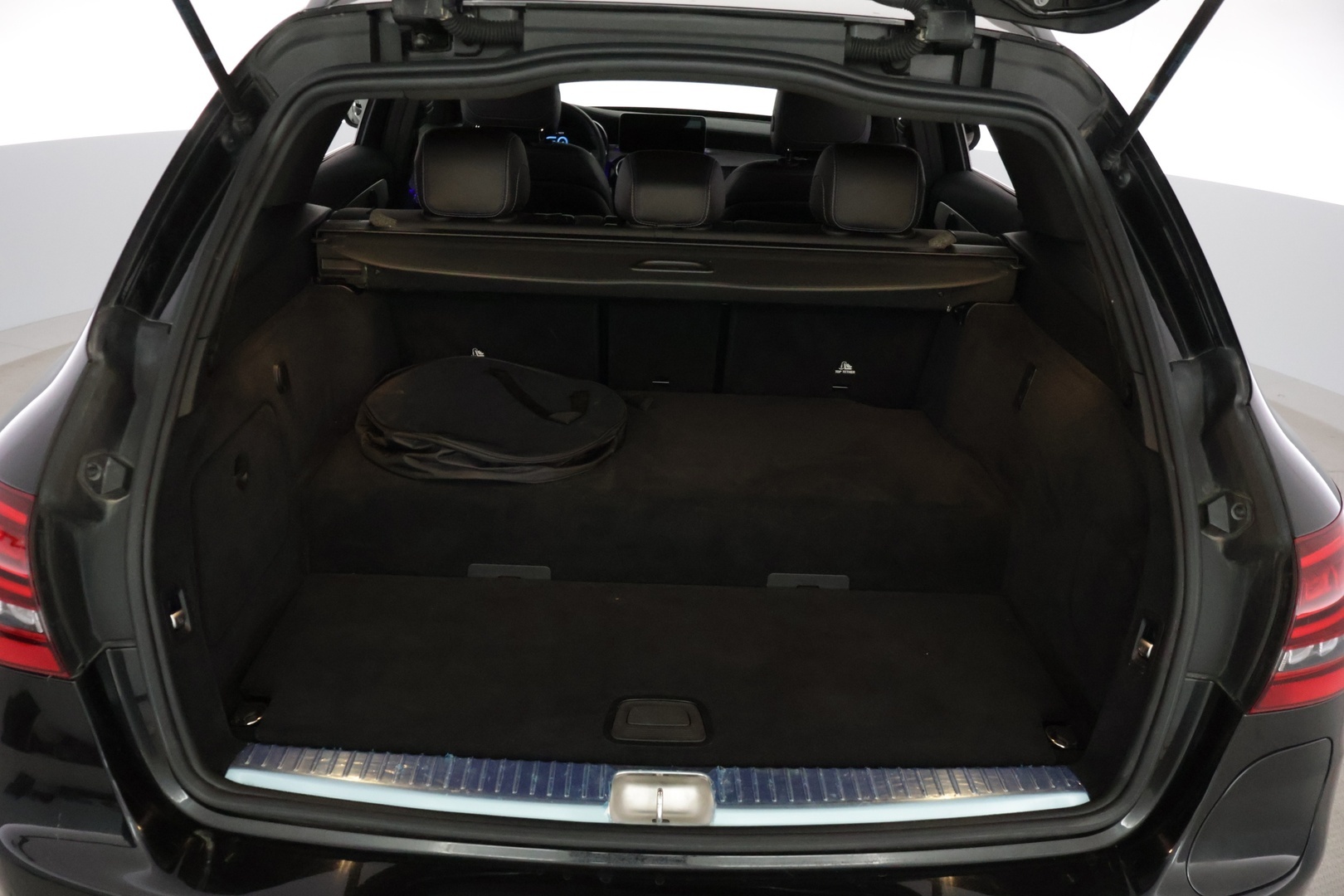 MERCEDES-BENZ C 2021