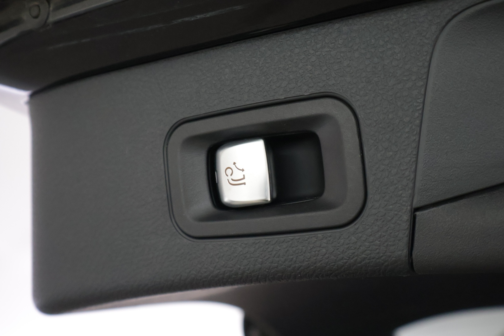 MERCEDES-BENZ C 2021