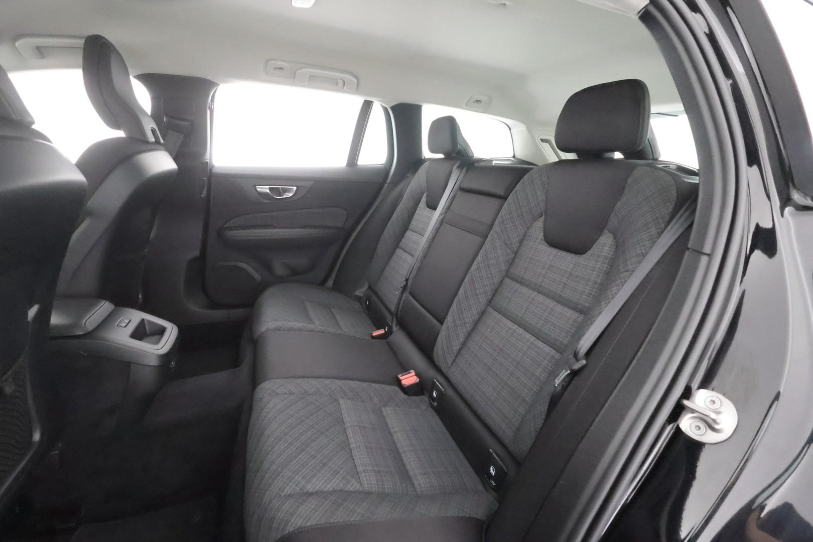 VOLVO V60 Cross Country 2023