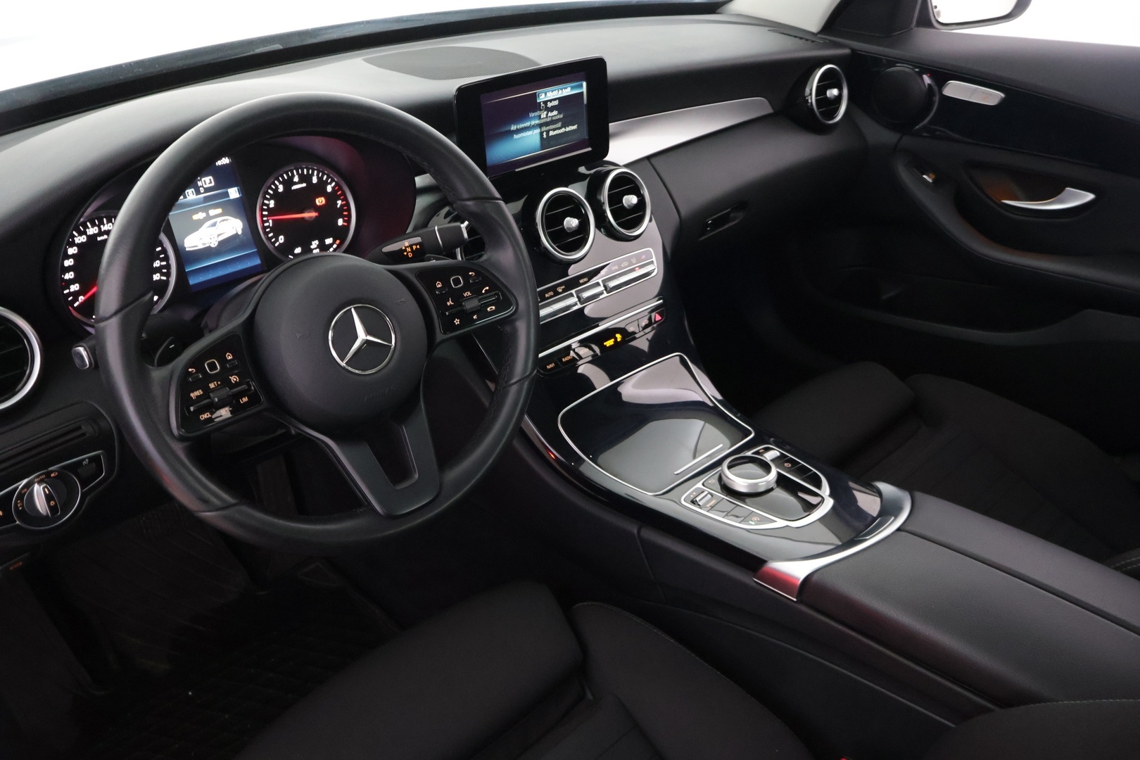 MERCEDES-BENZ C 2020