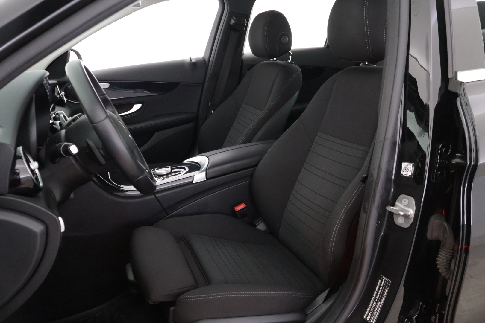 MERCEDES-BENZ C 2020