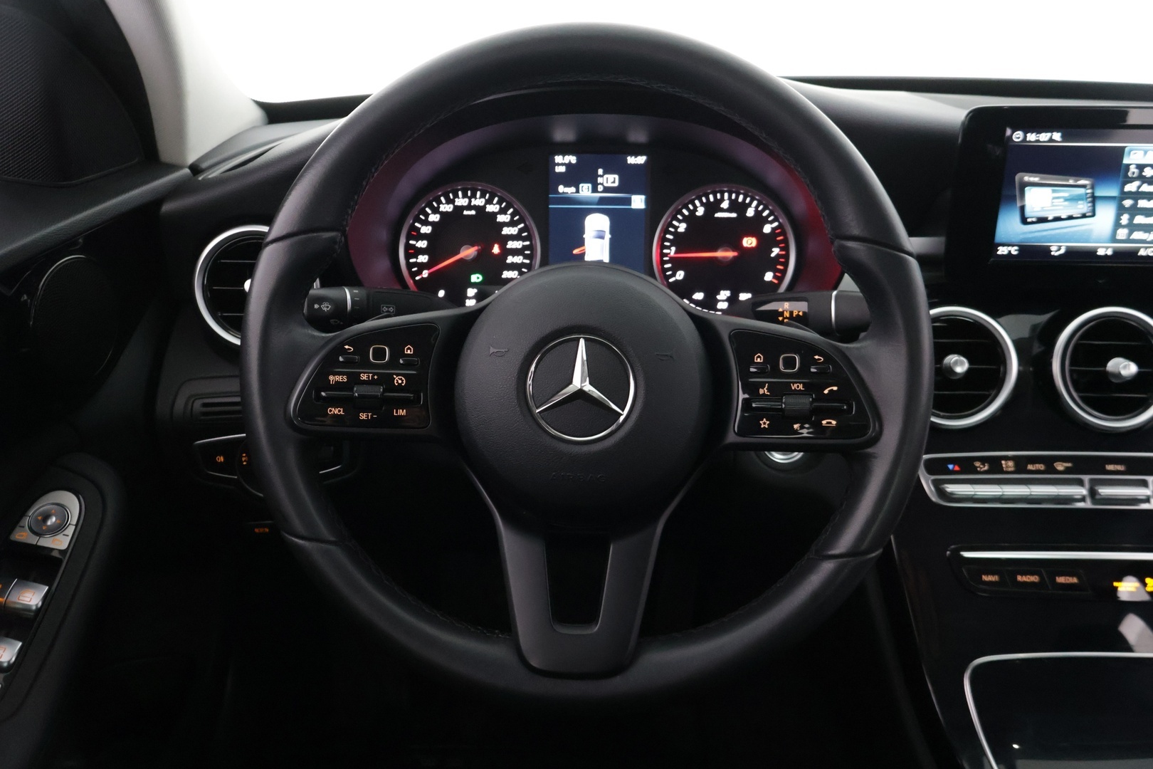 MERCEDES-BENZ C 2020