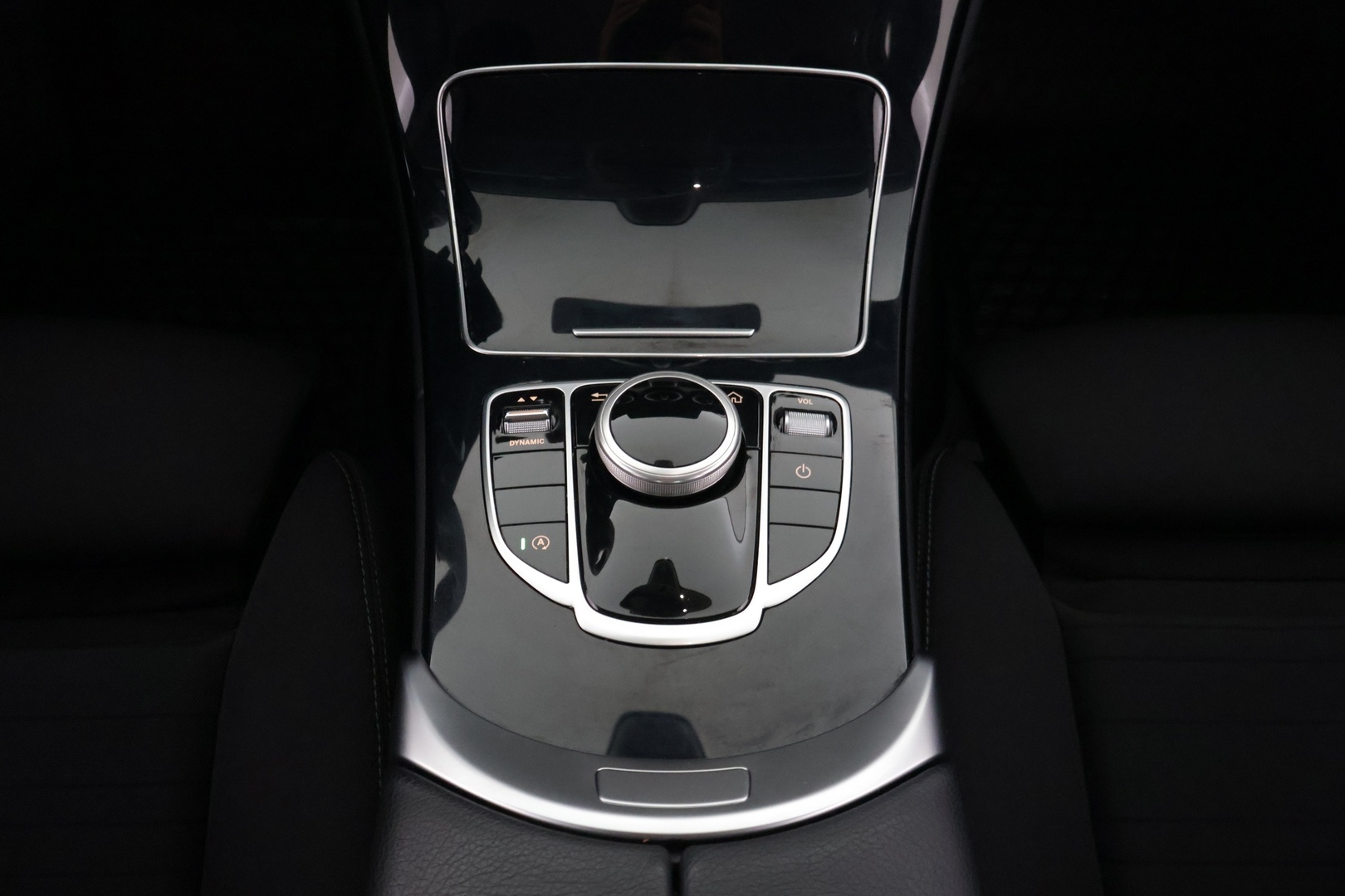 MERCEDES-BENZ C 2020