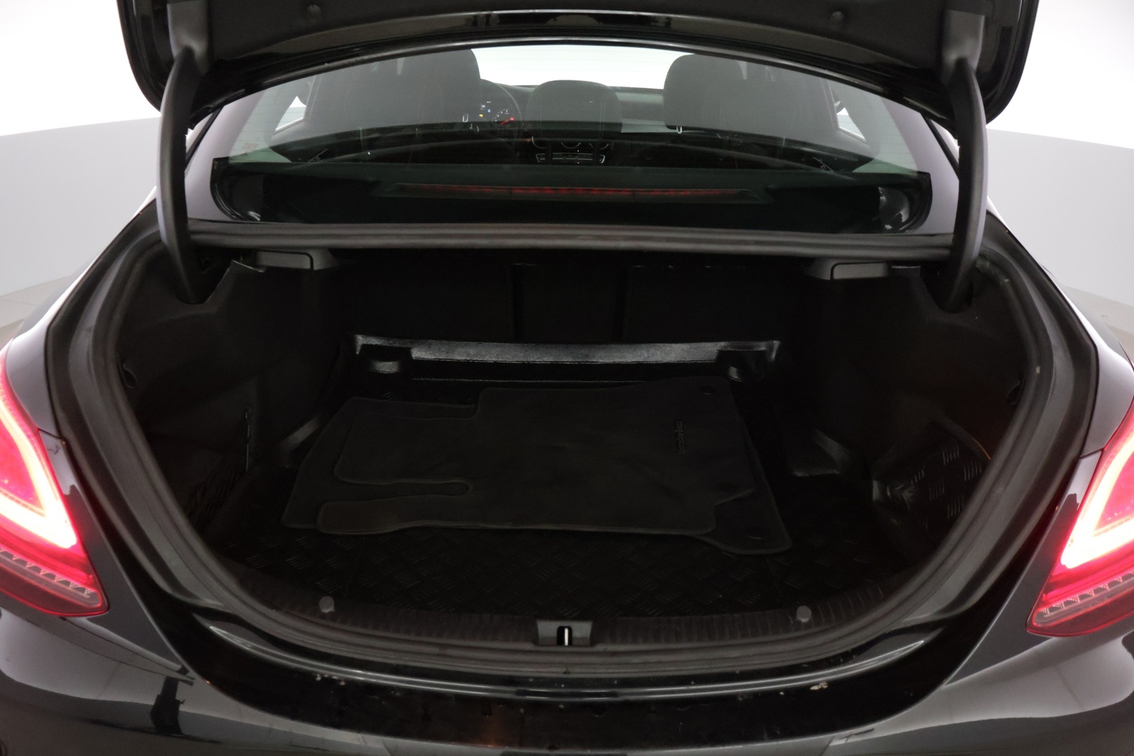 MERCEDES-BENZ C 2020