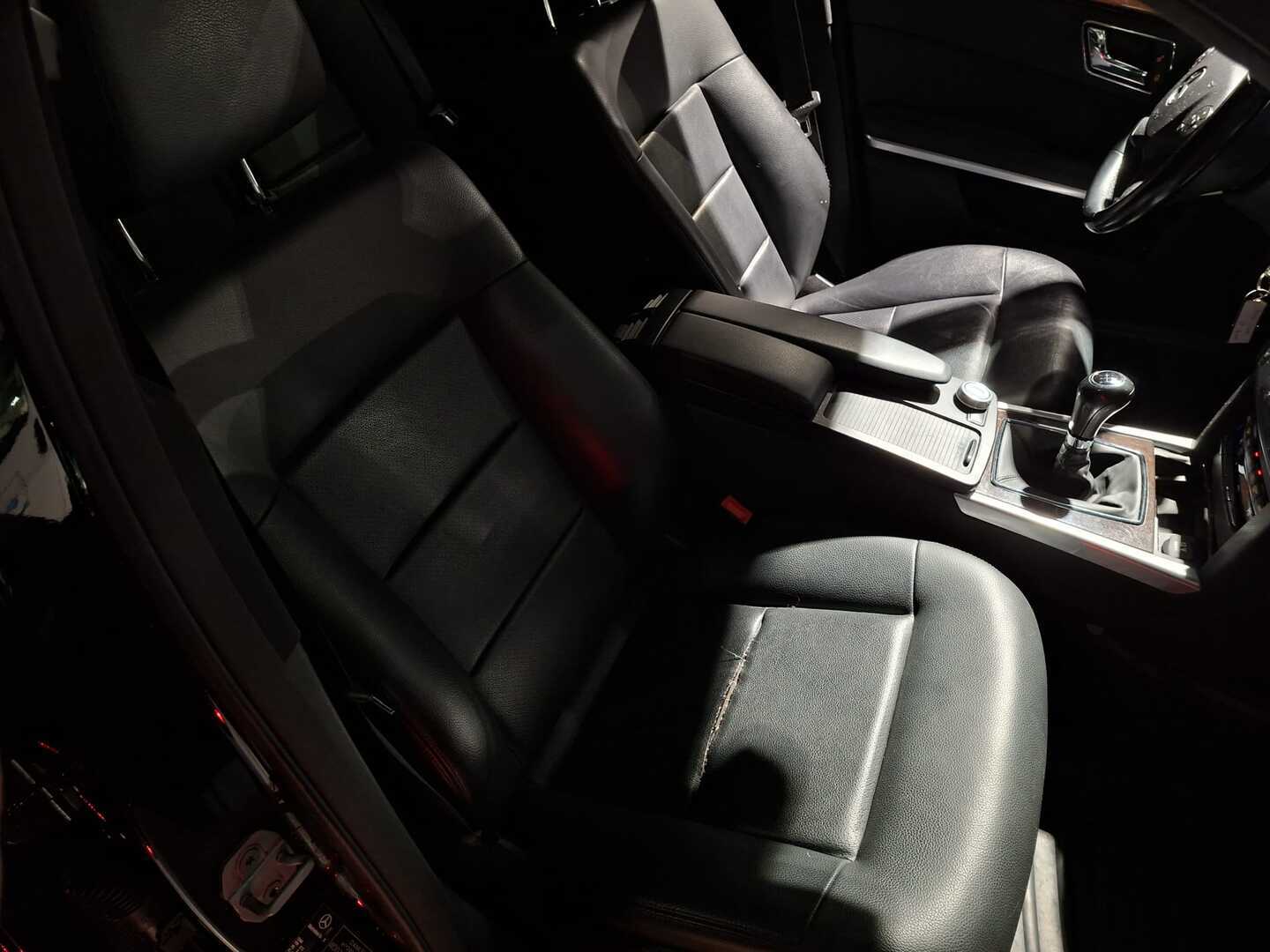 MERCEDES-BENZ E 2009