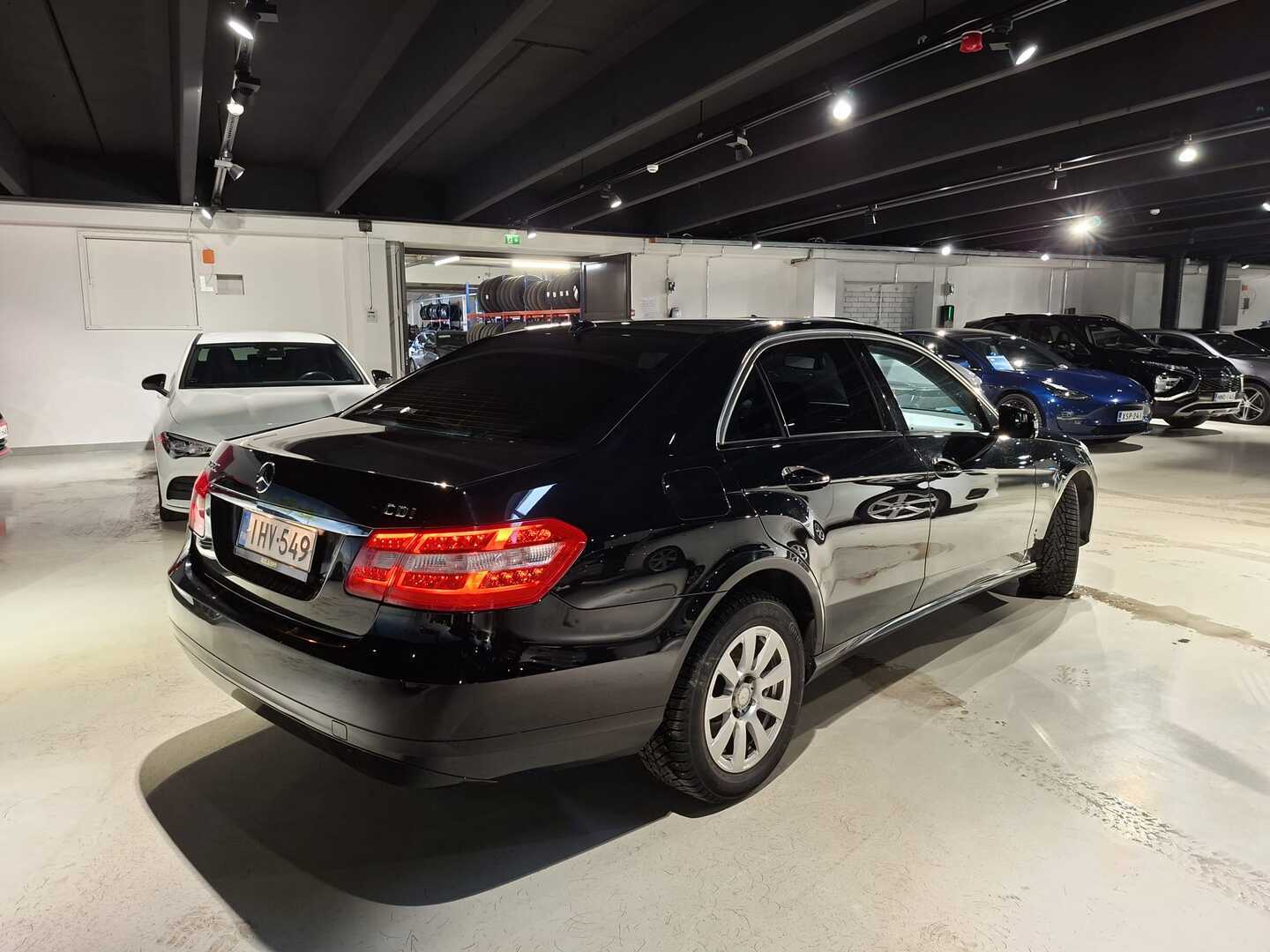 MERCEDES-BENZ E 2009