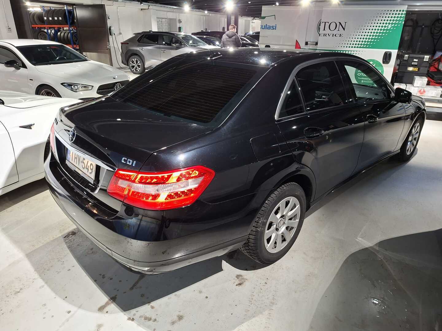 MERCEDES-BENZ E 2009