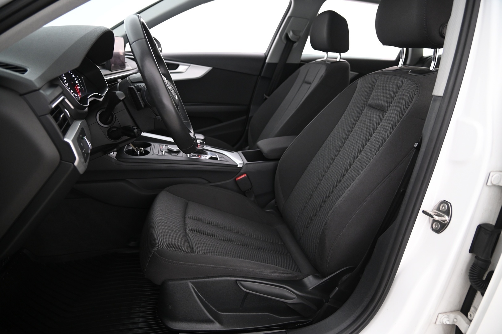 AUDI A4 2018