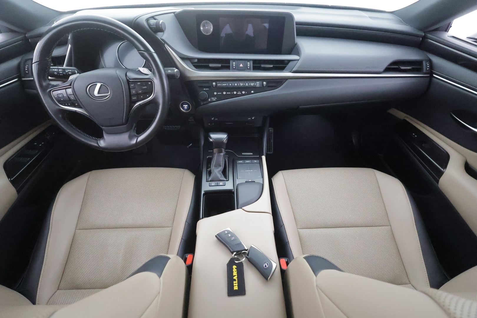 LEXUS ES 2020