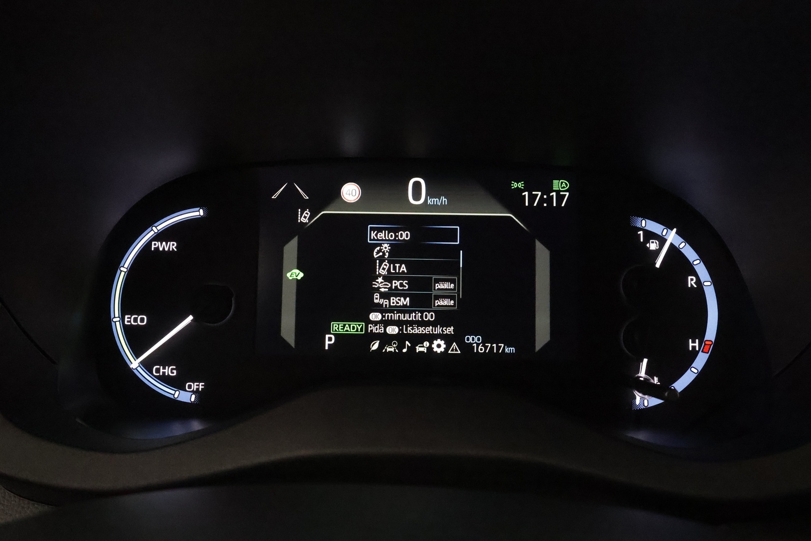 TOYOTA YARIS CROSS 2022