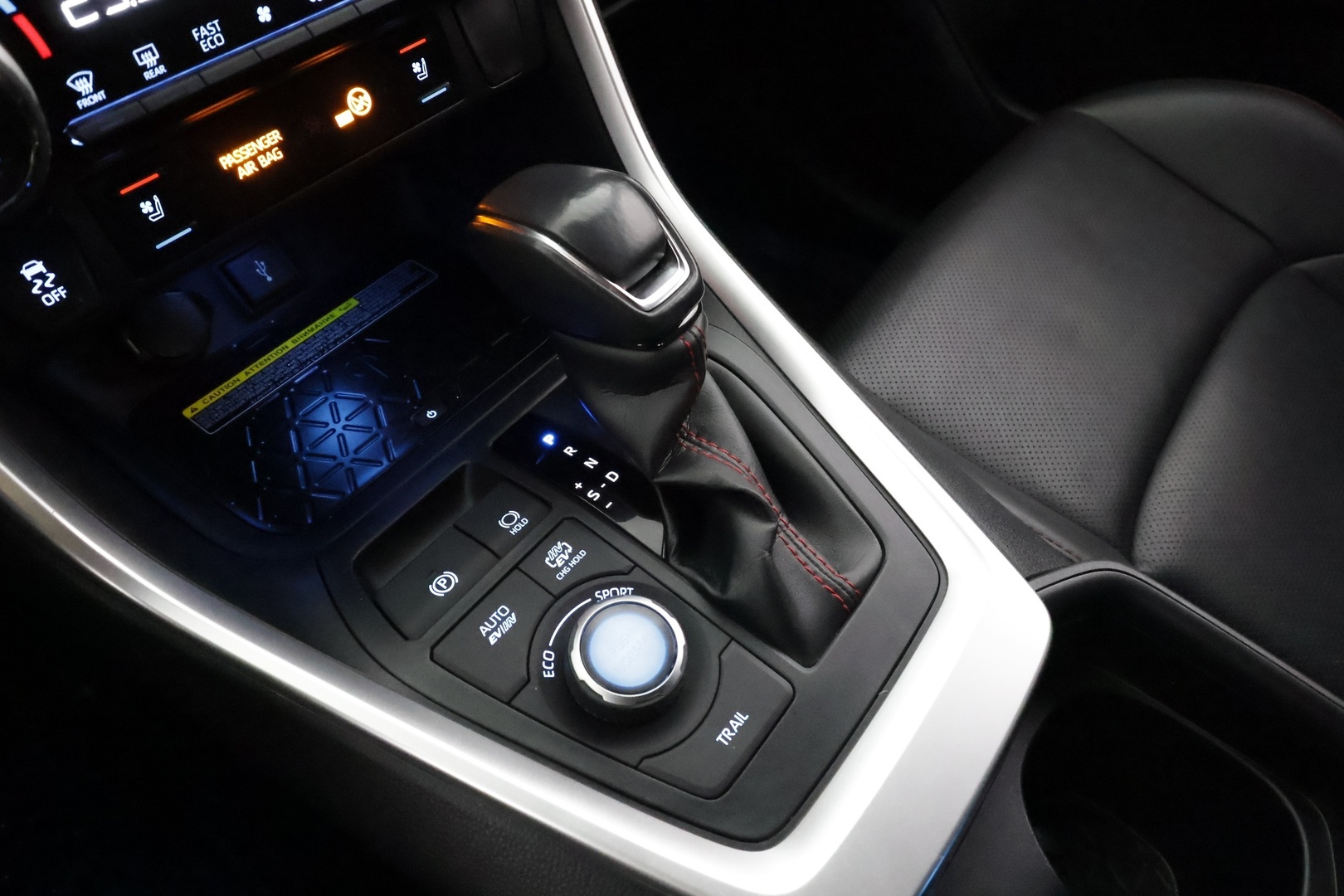 TOYOTA RAV4 PLUG-IN 2020