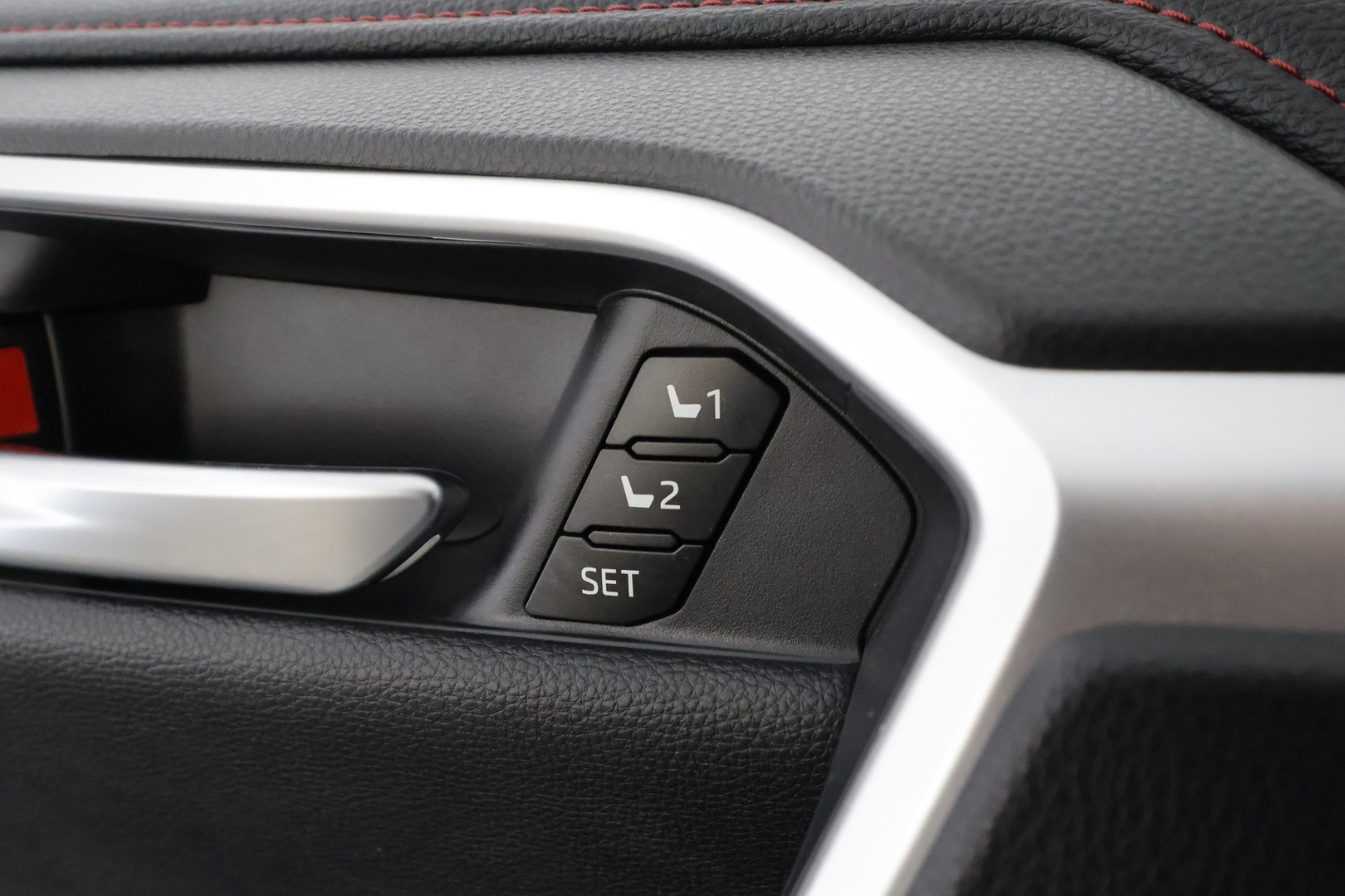 TOYOTA RAV4 PLUG-IN 2020