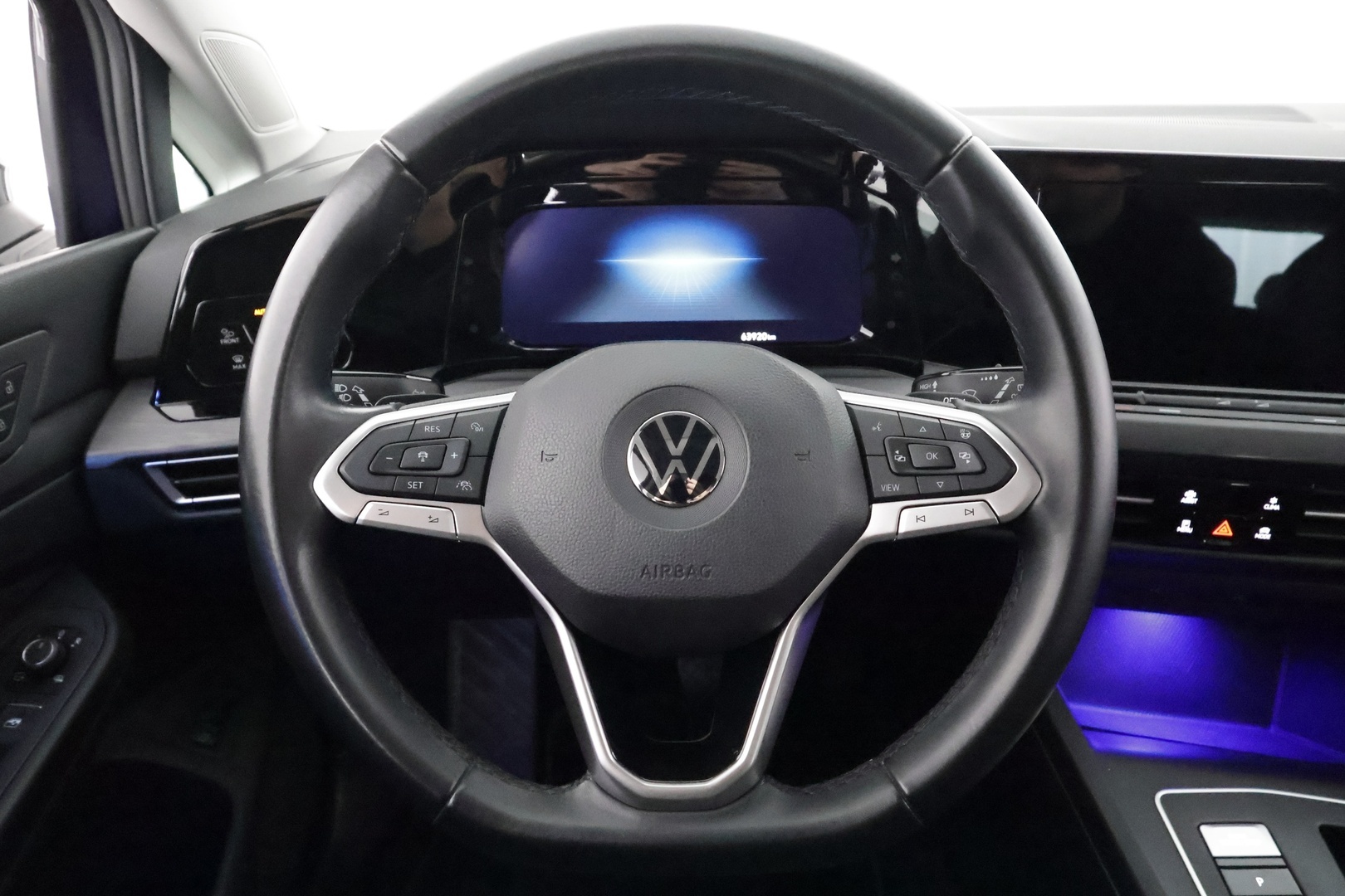 VOLKSWAGEN Golf 2021