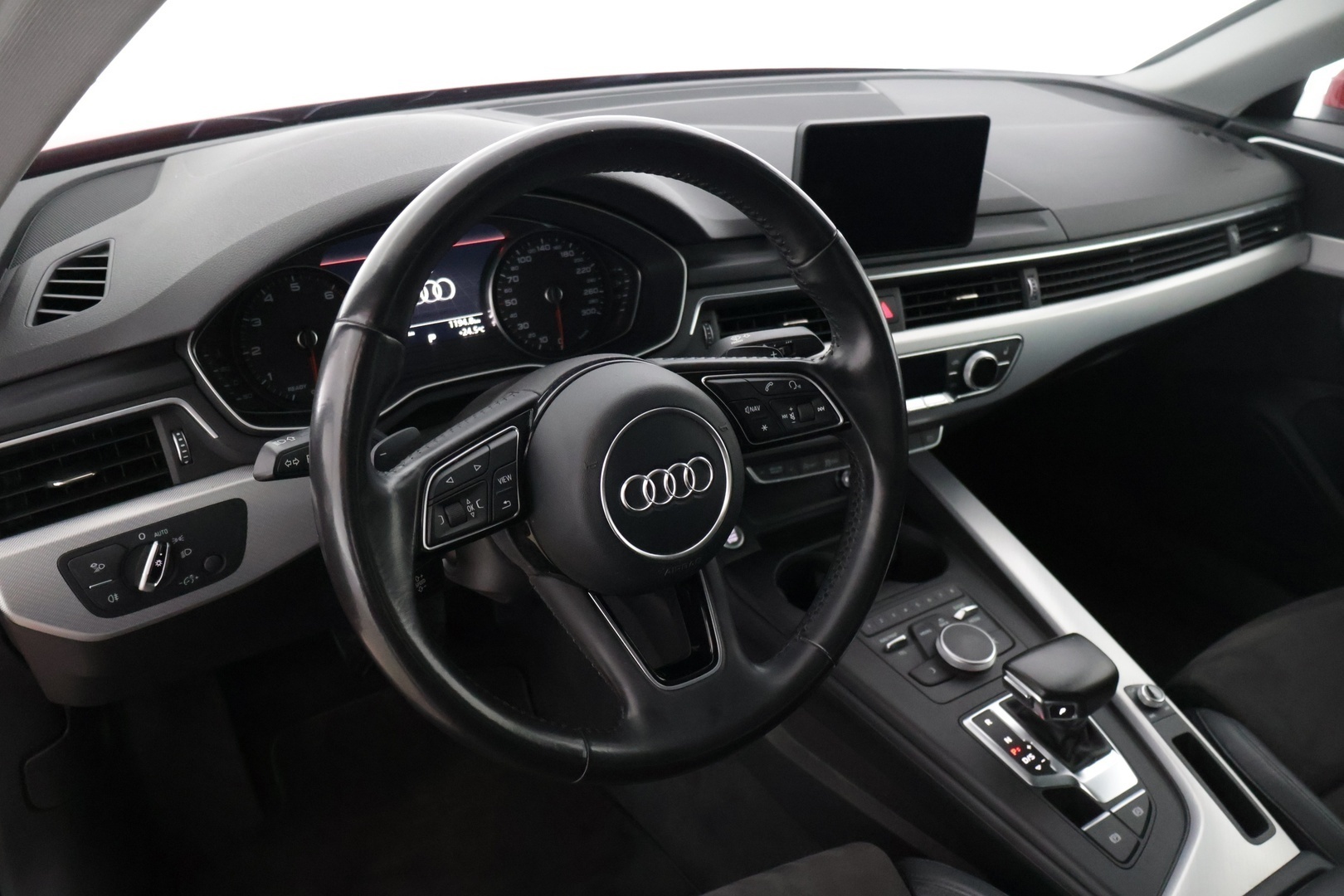 AUDI A4 2017