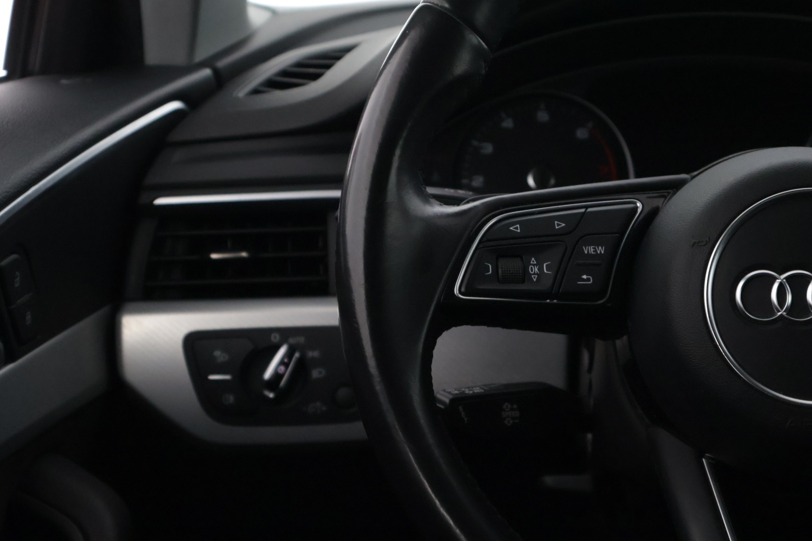 AUDI A4 2017