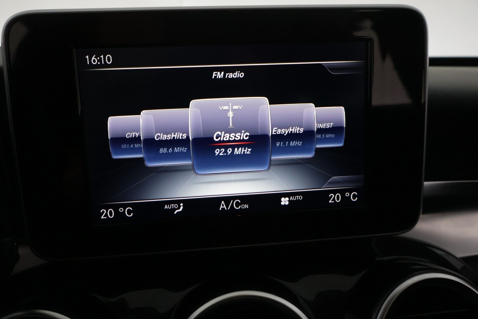 MERCEDES-BENZ C 2015