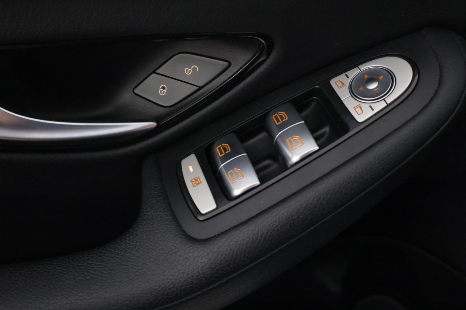 MERCEDES-BENZ C 2015