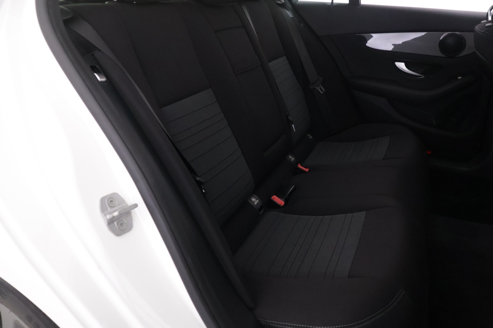 MERCEDES-BENZ C 2015
