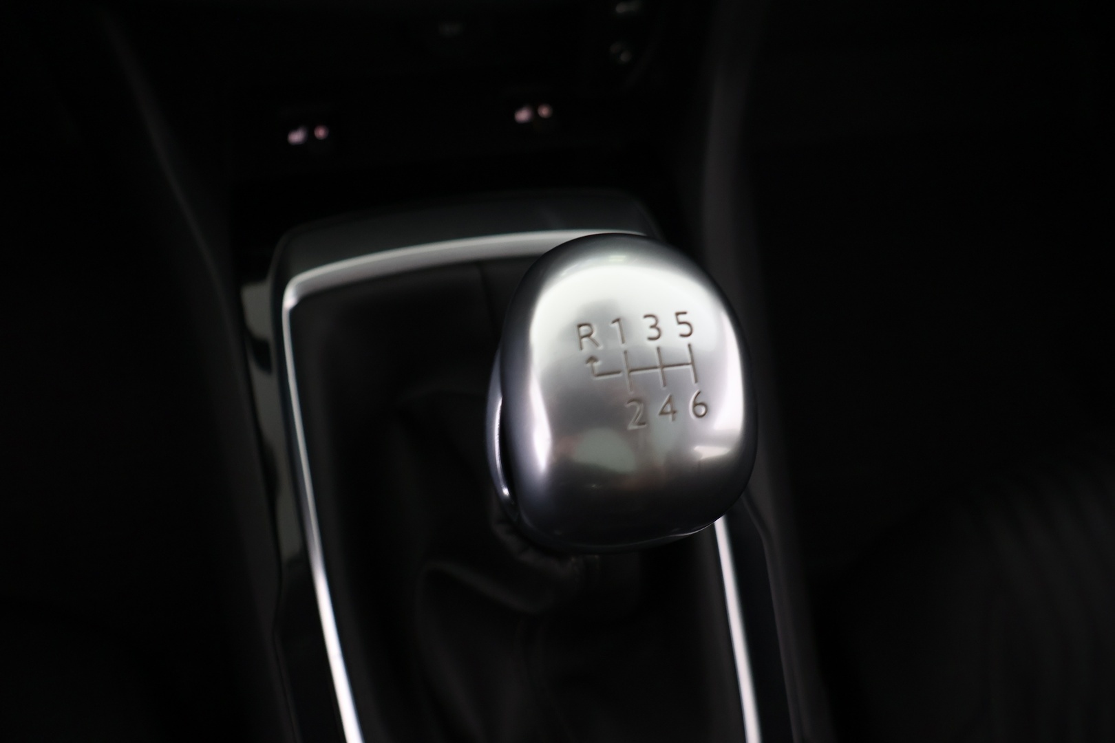 PEUGEOT 308 2015