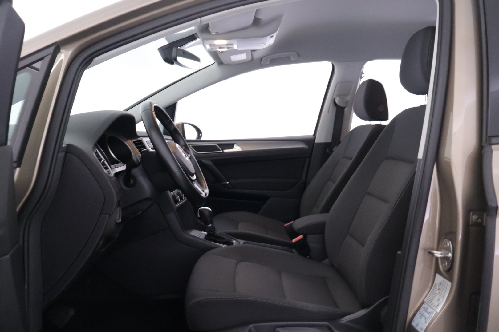 VOLKSWAGEN Golf Sportsvan 2017