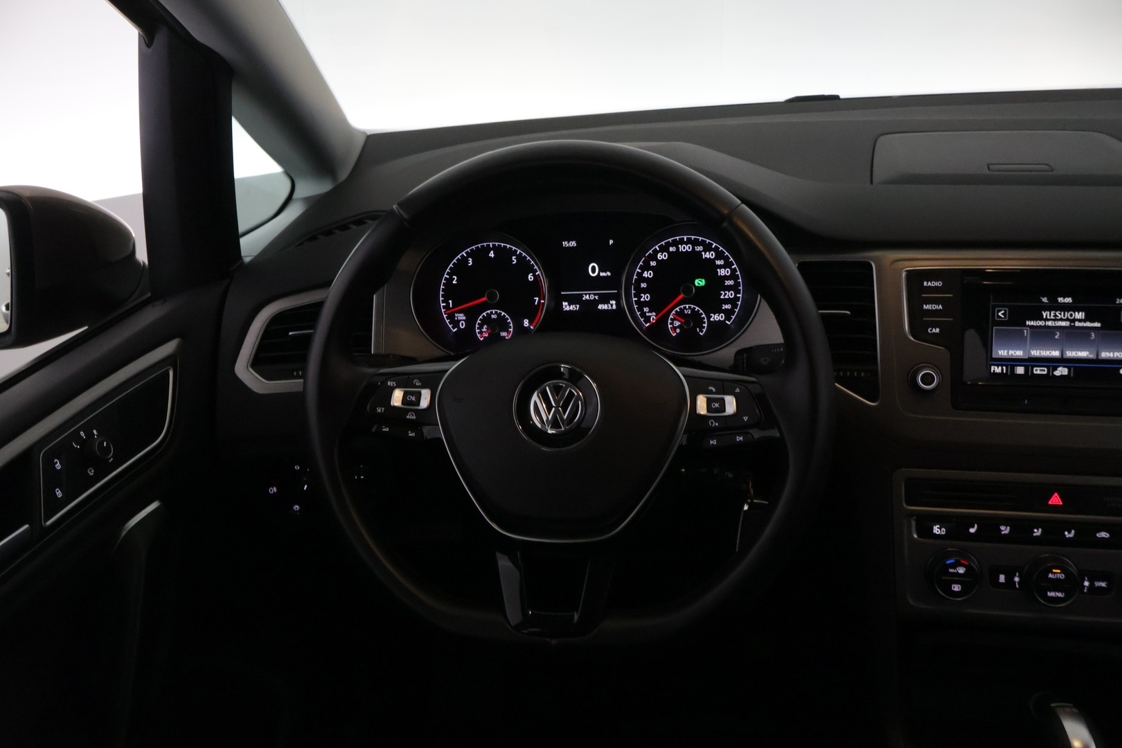 VOLKSWAGEN Golf Sportsvan 2017