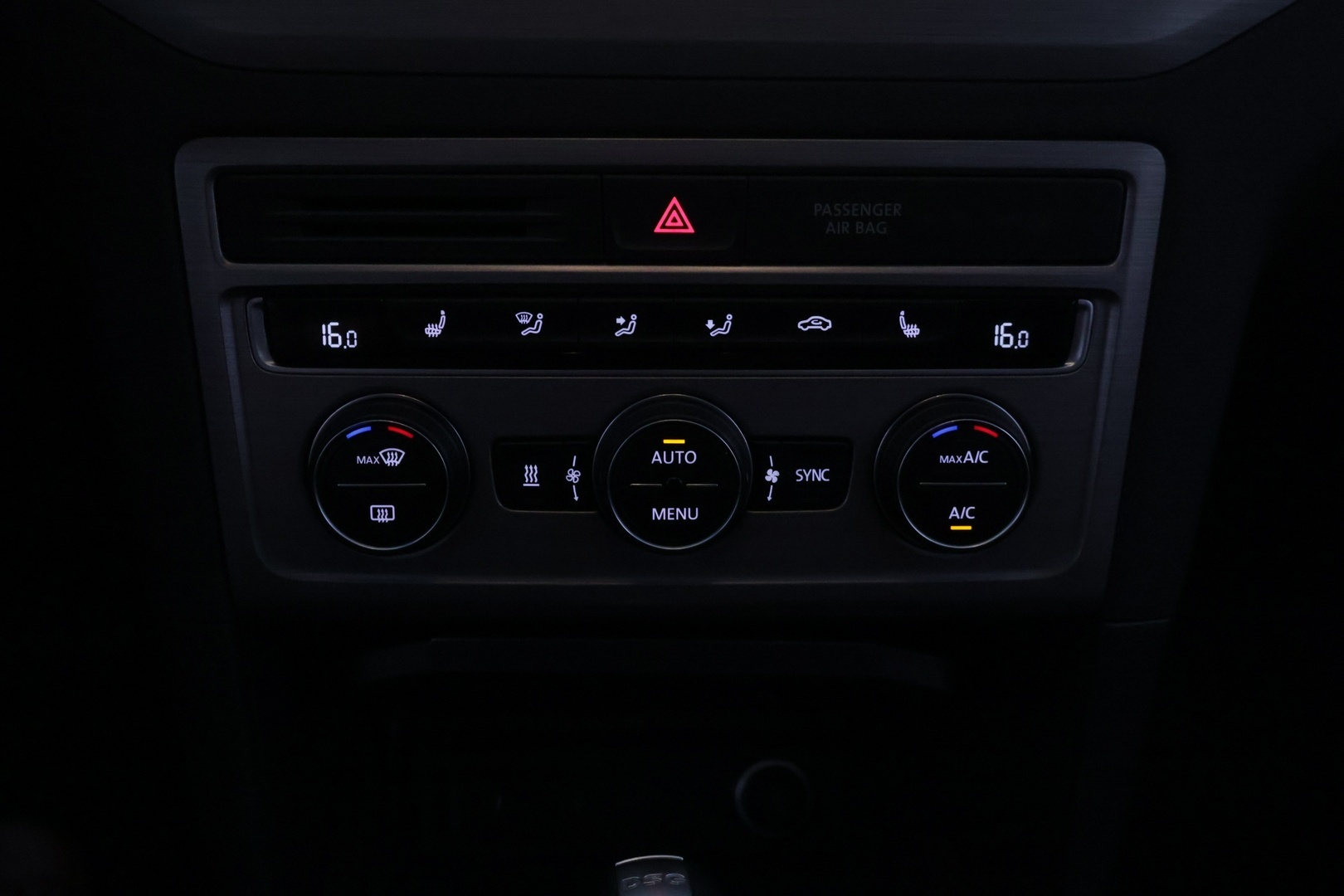 VOLKSWAGEN Golf Sportsvan 2017