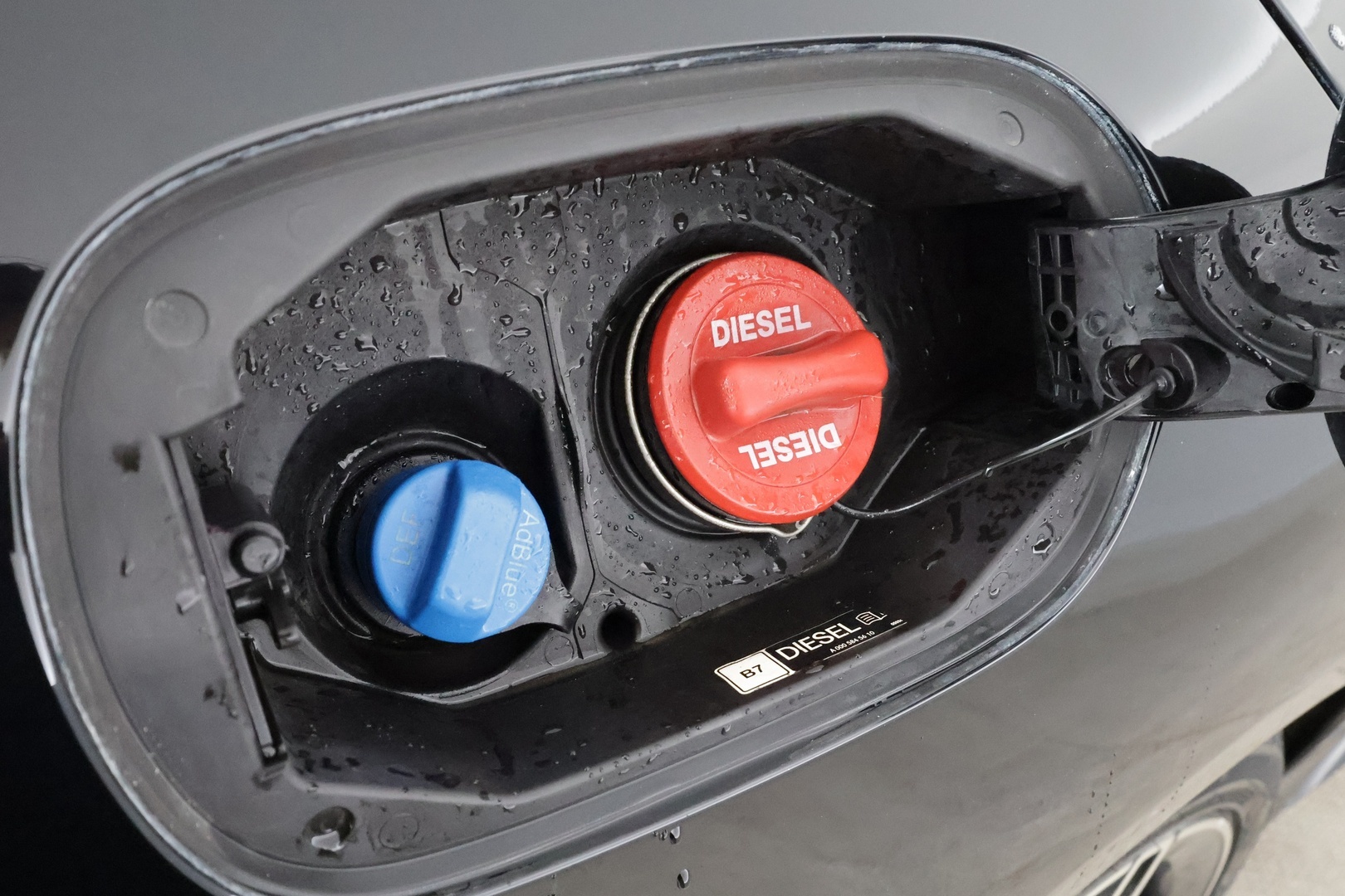 MERCEDES-BENZ C 2020